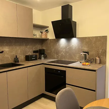 A & N With Free Private Parking