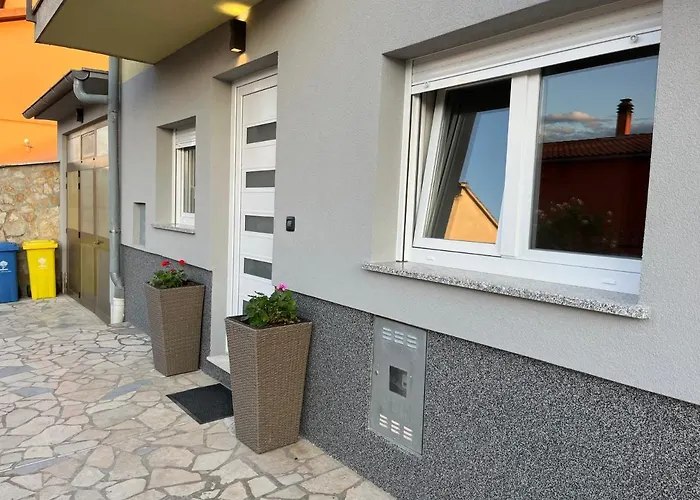 Lägenhet A & N With Free Private Parking Pula