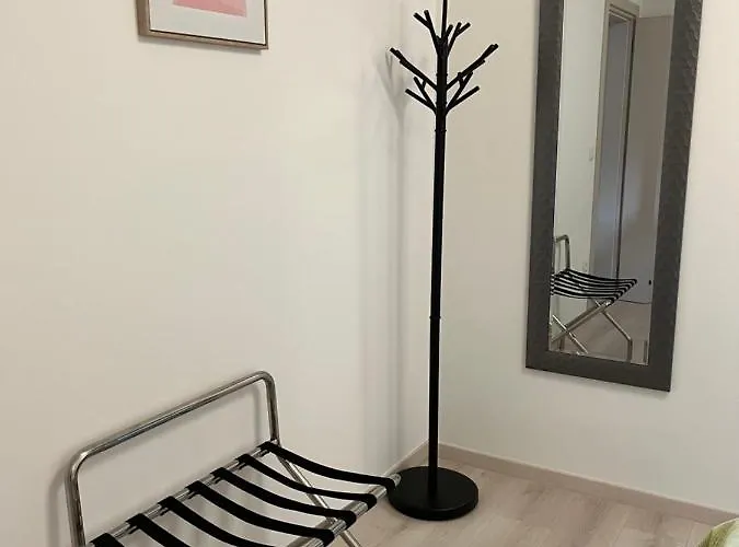 A & N With Free Private Parking Apartment *