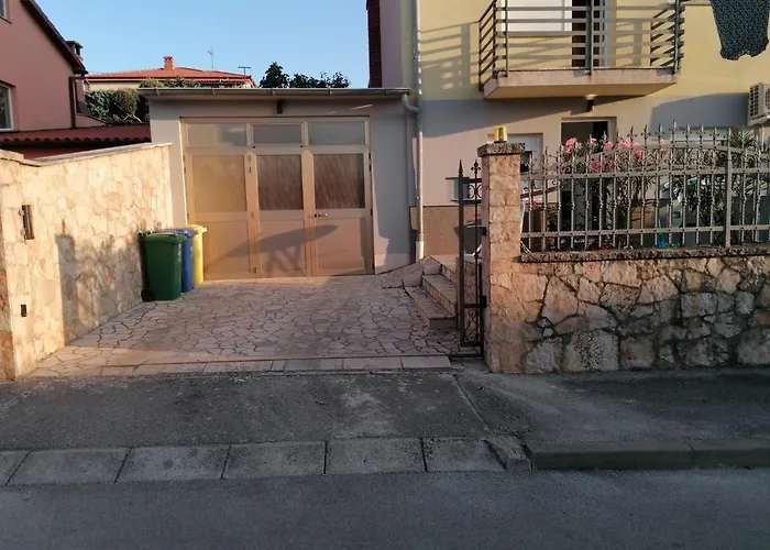 A & N With Free Private Parking *