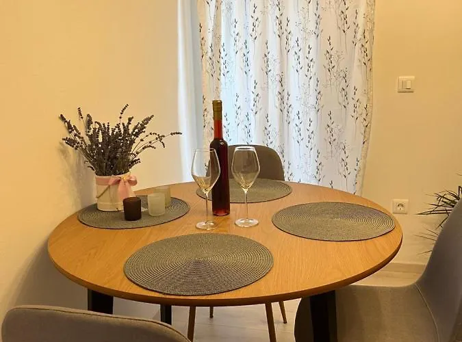 A & N With Free Private Parking * Pula